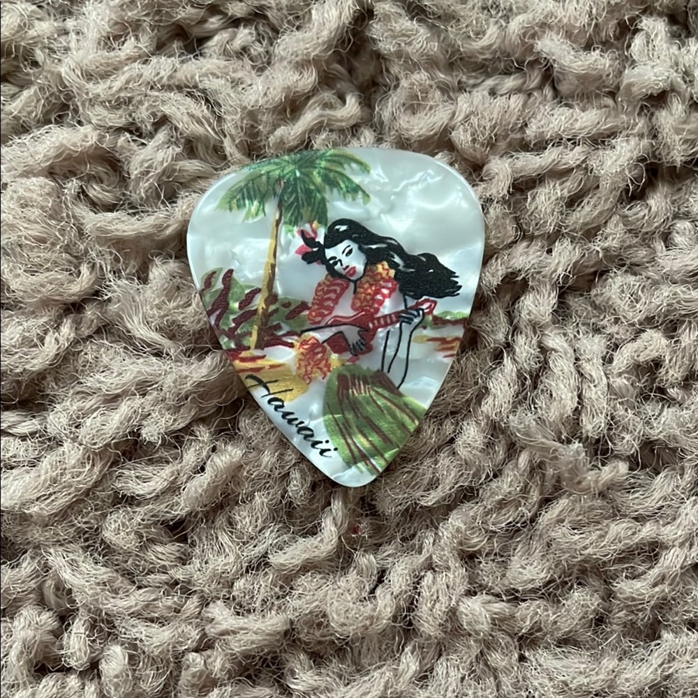Hawaii Guitar Pick